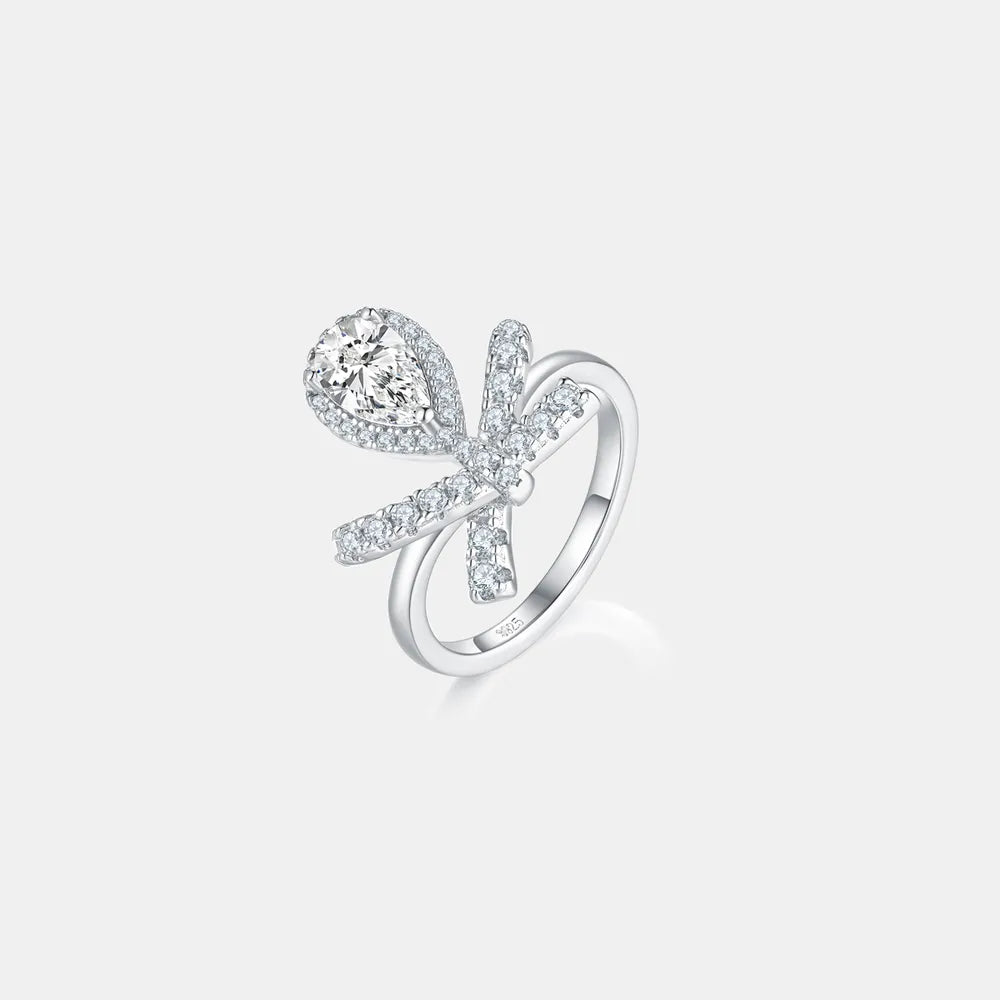 Moissanite zircon ring